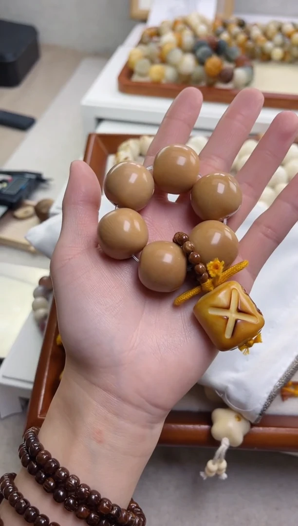 菩提根/象牙果手串象牙果风化圆珠22mm手捻+库克跑环