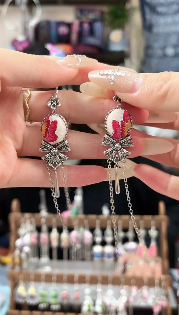 织绣民族风非遗老绣苗银饰品518