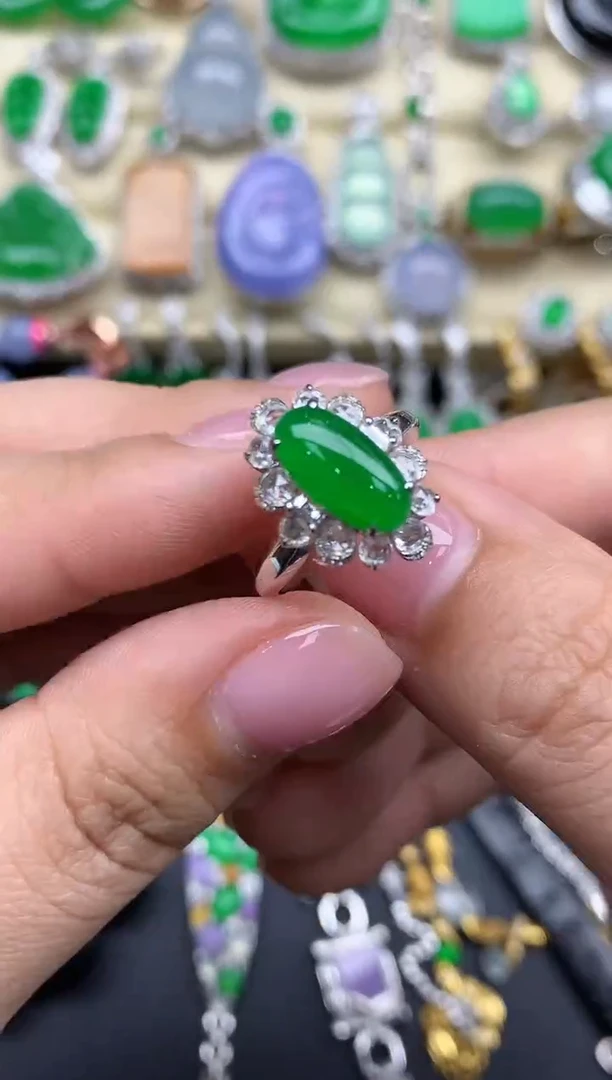 【闪购商品】翡翠戒指18K金镶嵌676-中国好珍宝