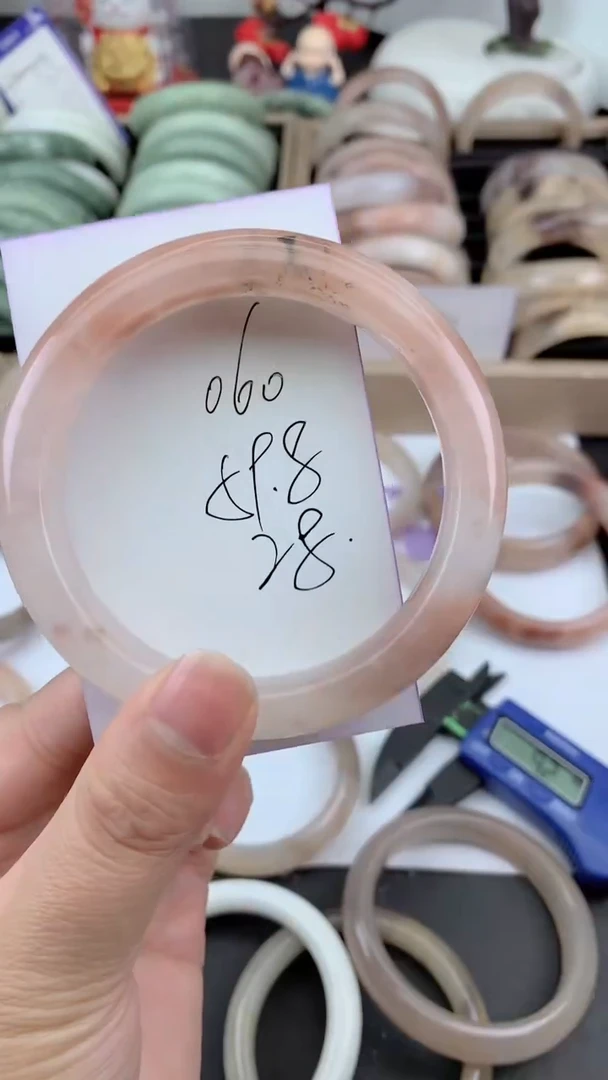 未镶嵌手镯石英质玉060