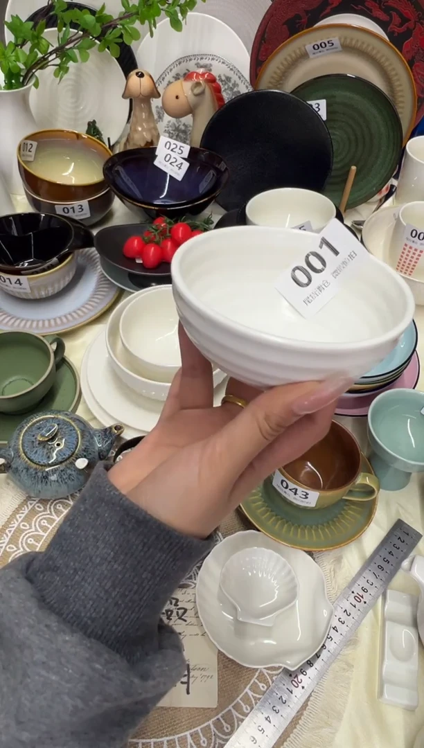 新骨瓷001瑕疵 哑光白 4.5寸螺纹圈圈 碗