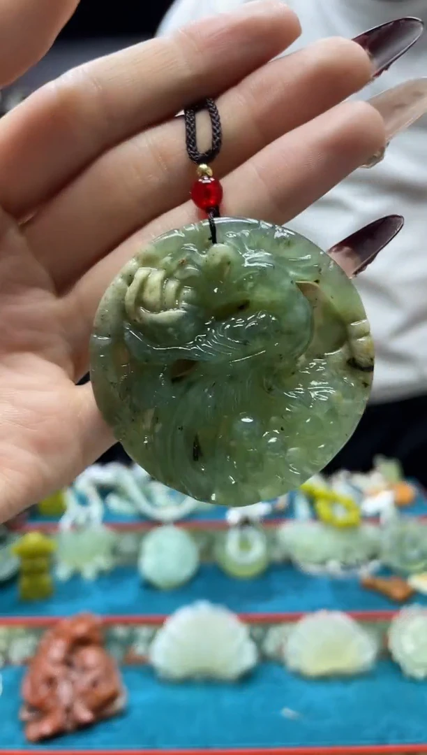 未镶嵌岫玉吊坠·