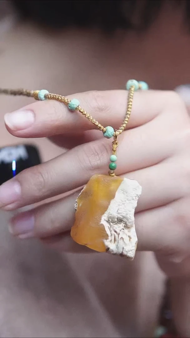琥珀颈饰未镶嵌蜜蜡吊坠