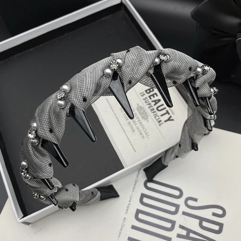 轻奢褶皱串珠发卡发箍2025新款时尚防滑带齿气质百搭压发洗脸头箍