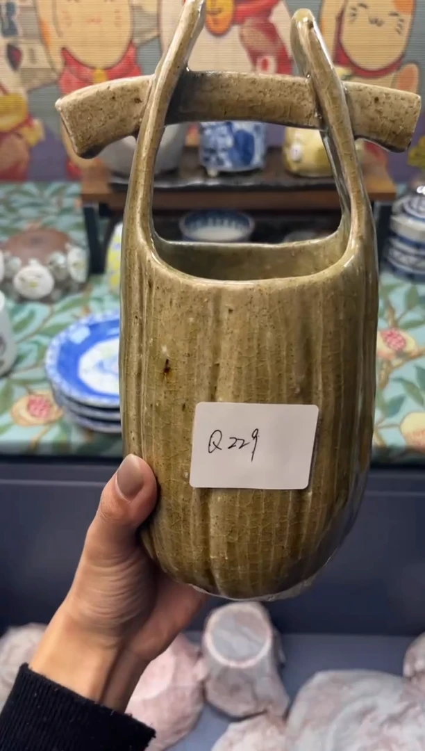 瓷片爱****）    Q229