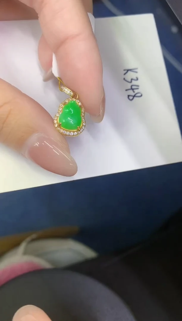 颈饰未镶嵌翡翠缅甸天然翡翠A货