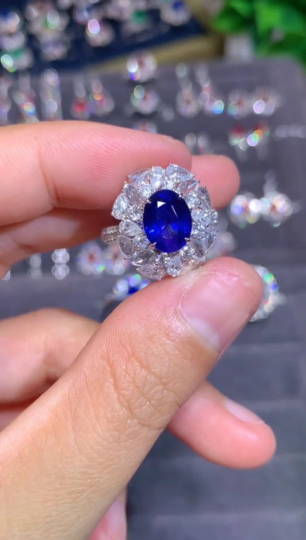 戒指蓝宝石18K金镶嵌2.17CT