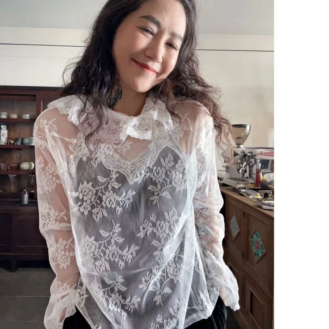 9800高领蕾丝透视衫白色均码时尚性感薄款洋气