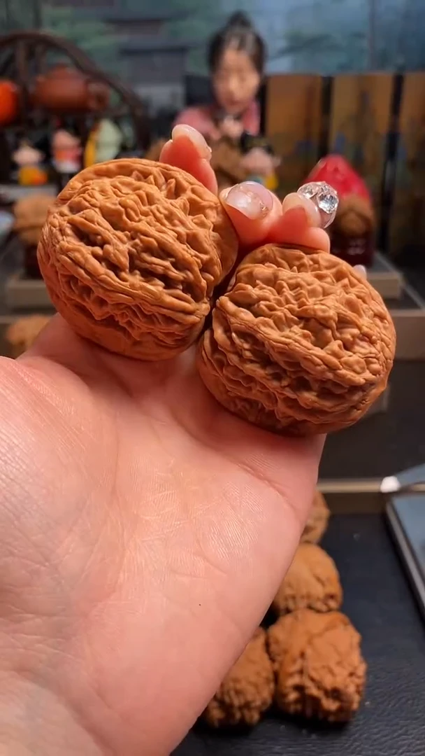 【闪购商品】文玩核桃吊坠K232麦穗虎头43