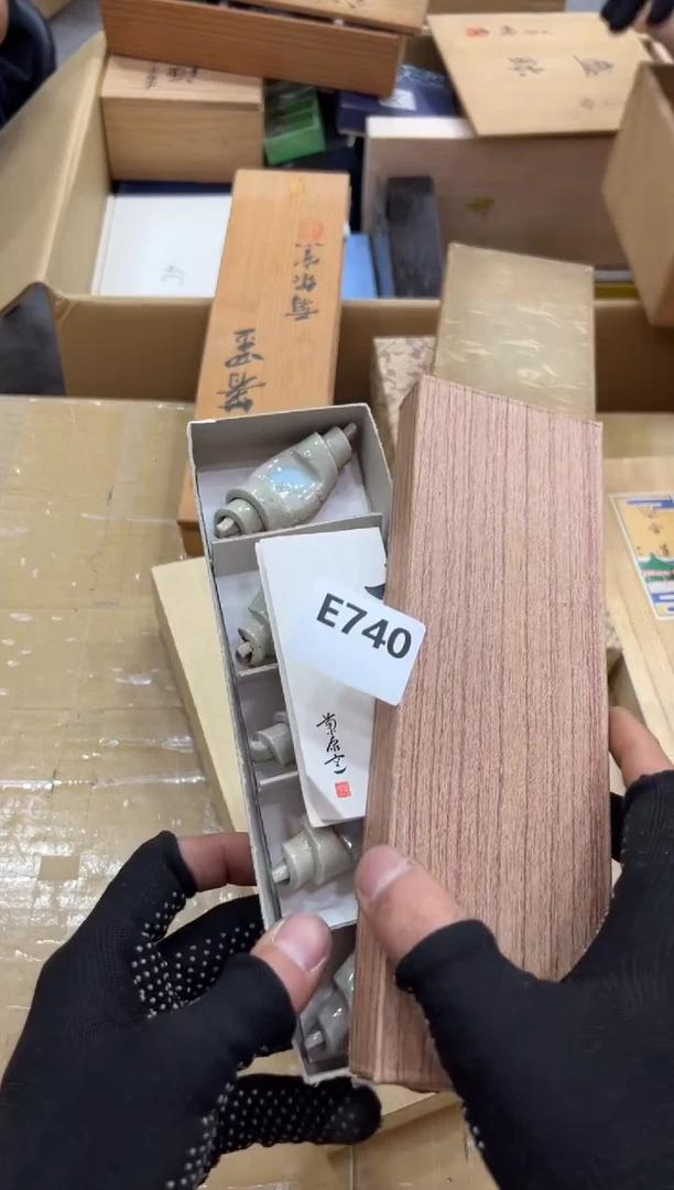 瓷片猫***@740中古商品，谨慎参拍