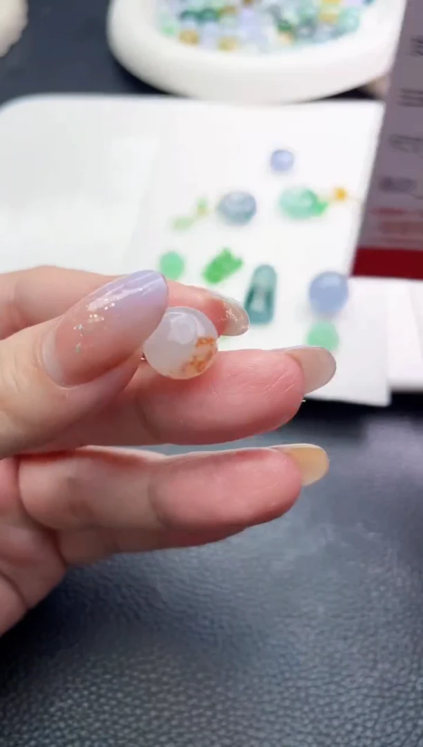 定制翡翠未镶嵌珠子