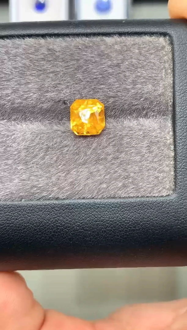 【闪购商品】定制蓝宝石裸石未镶嵌雷切 黄色蓝宝石 3.97ct