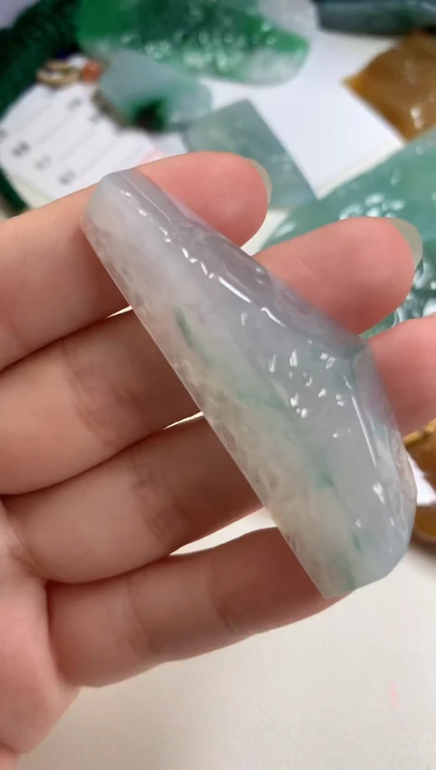 【闪购商品】翡翠颈饰未镶嵌吊坠