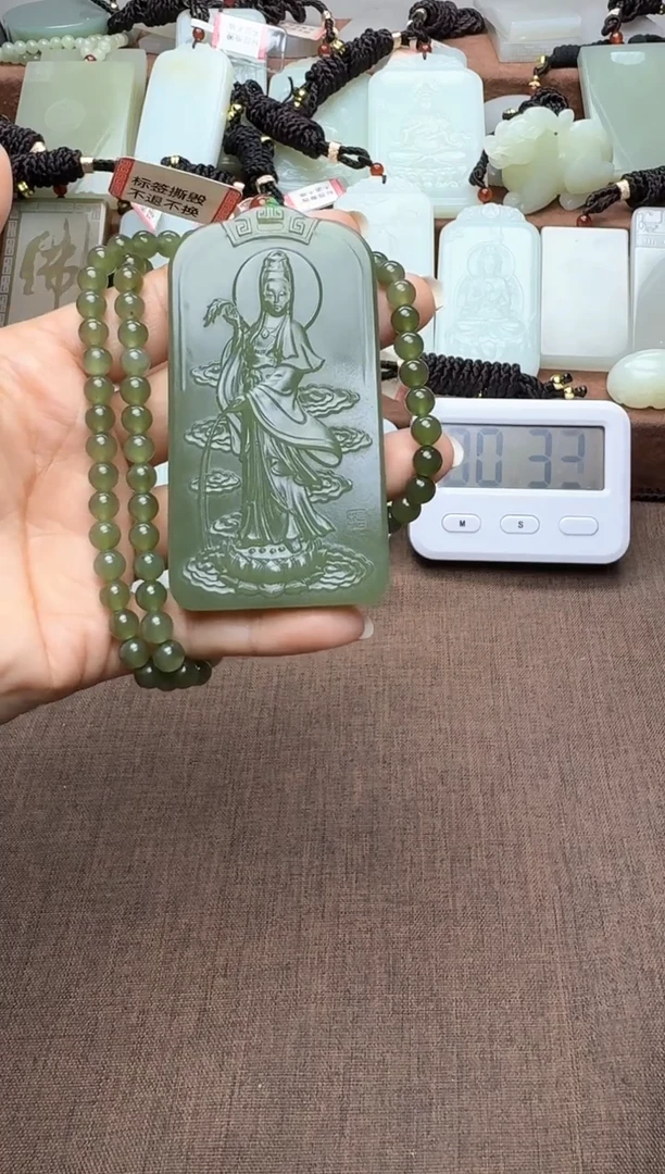 颈饰未镶嵌和田玉1