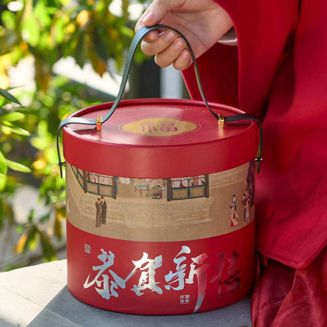 2026新年包装盒礼盒抱抱桶马年饼干空盒子牛轧糖雪花酥年货礼品盒