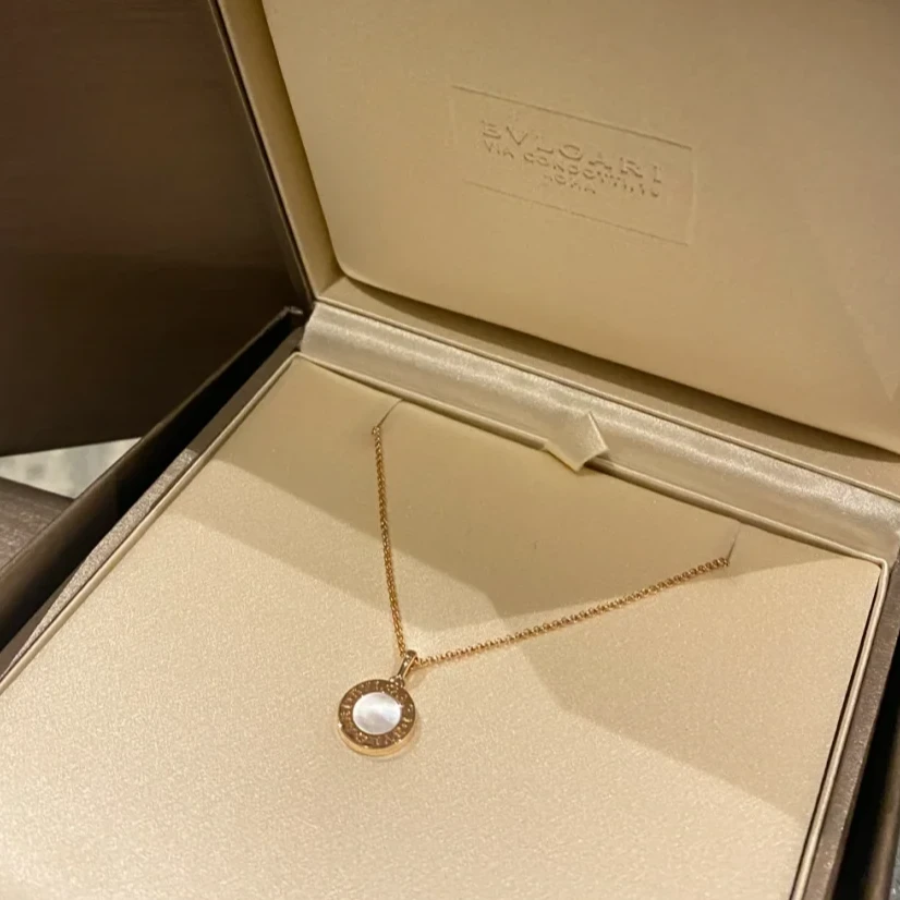 99新 BVLGARI/宝格丽 小花6欢 白贝母 圆饼 项链 18K玫瑰金