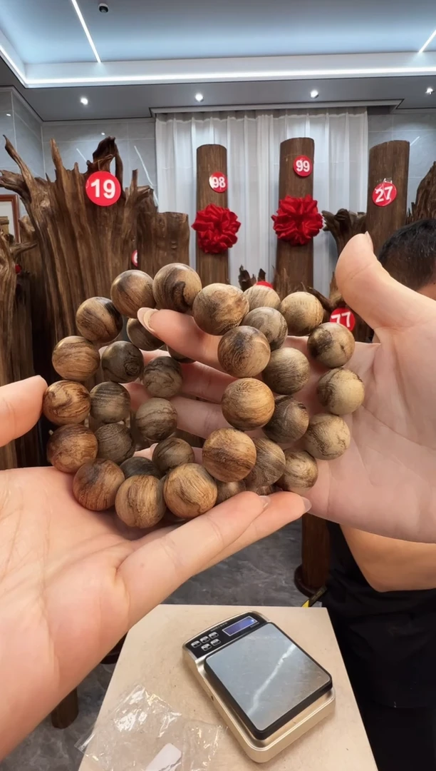 沉香手串宝*源沉香原料1.8mm