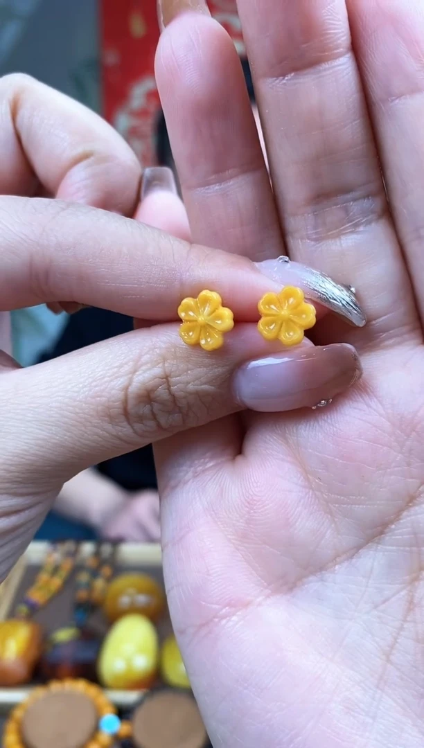 【闪购商品】琥珀裸石未镶嵌  全国 包邮