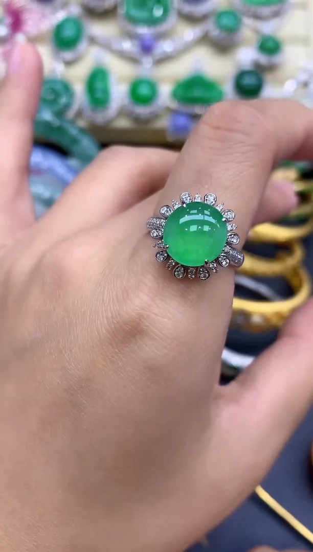 18K金镶嵌戒指翡翠351-中国好珍宝