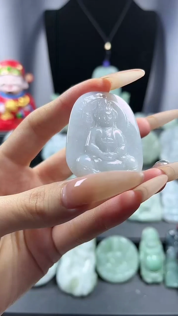 【闪购商品】翡翠颈饰未镶嵌观音