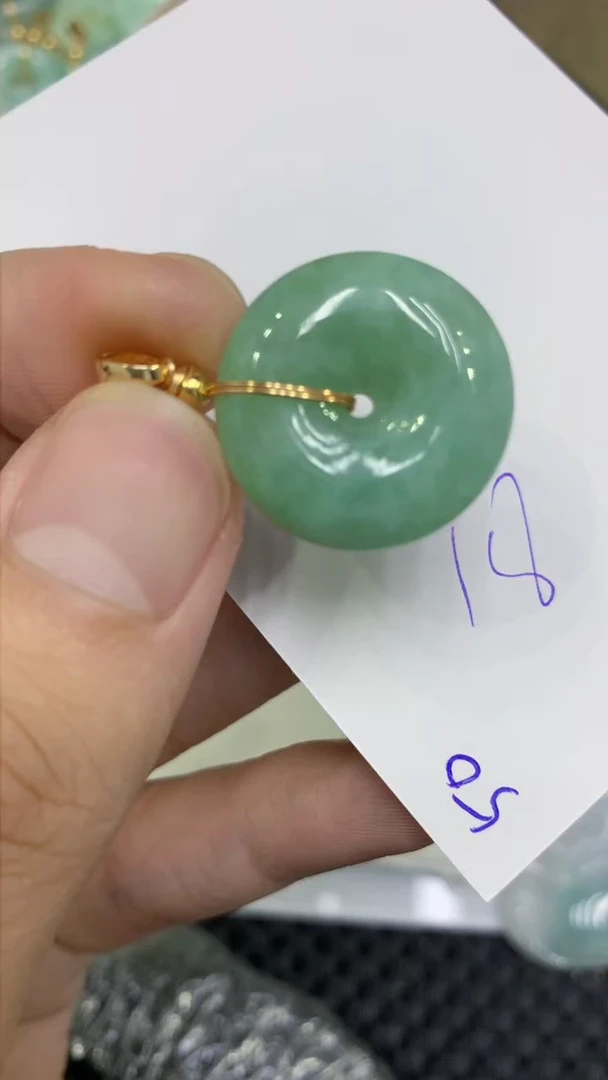 颈饰未镶嵌翡翠缅甸A货翡翠