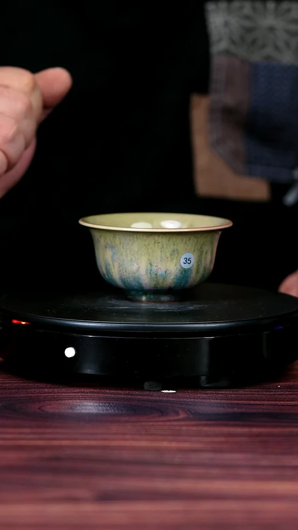 35#盼龙窑一级品原矿钧瓷压手杯