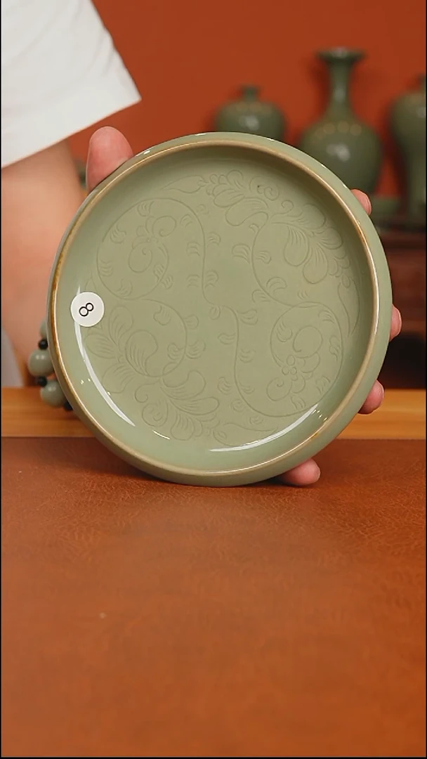 越窑秘色瓷缠枝纹仿古壶承二级品