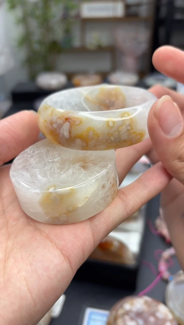 【闪购商品】石英质玉手镯未镶嵌A115(56圈赠送镯心)