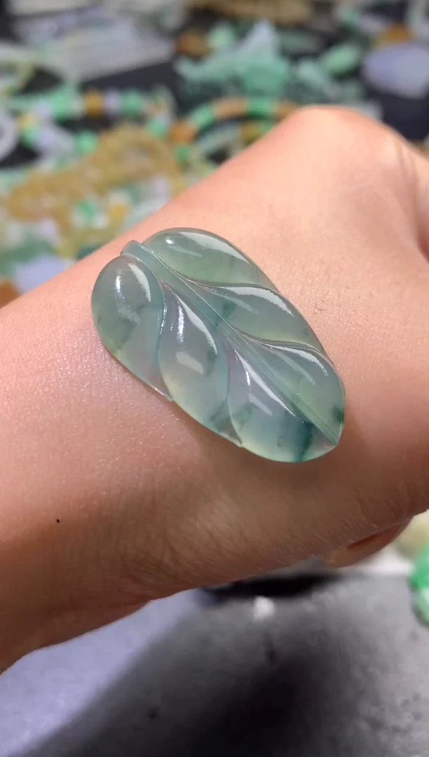 未镶嵌定制翡翠毛货33.1-20.4-4.4