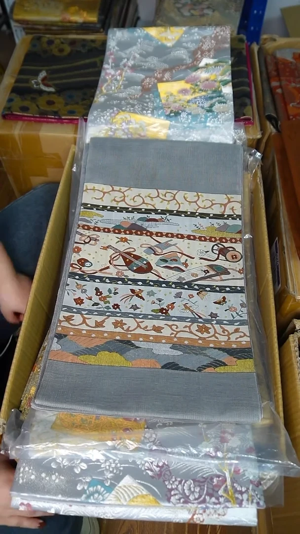 织绣颖缂丝尾款