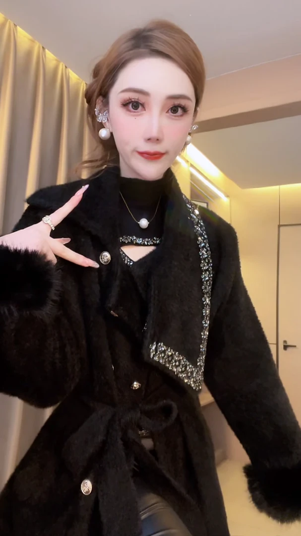 【百合】重工订珠显瘦气质双面绒毛毛大衣外套
