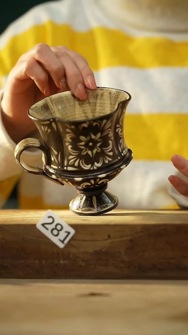 【闪购商品】瓷片新品！设计师款手绘/咖啡杯 听歌