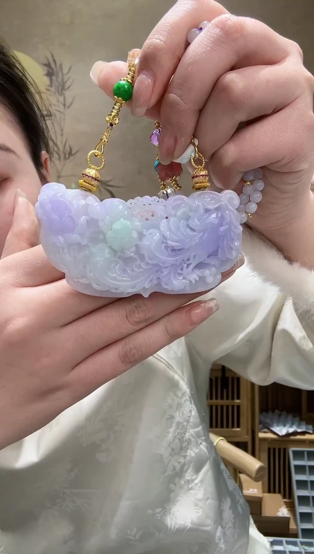 【闪购商品】翡翠颈饰未镶嵌吊坠