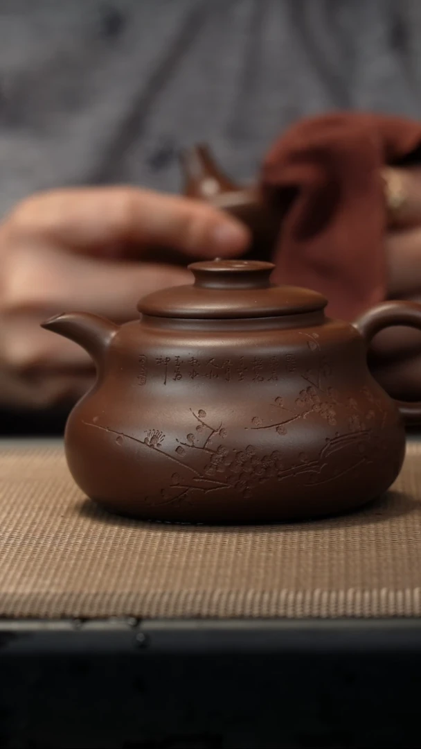 茶壶紫砂小**敌紫泥刻绘福禄230cc
