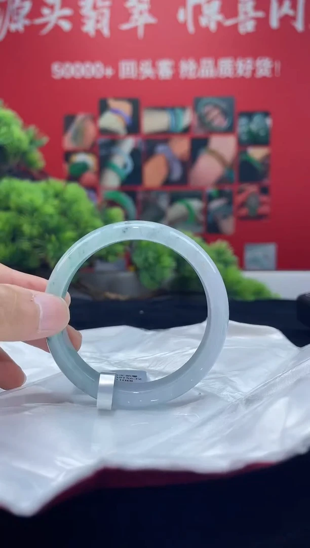 翡翠手镯未镶嵌7手镯