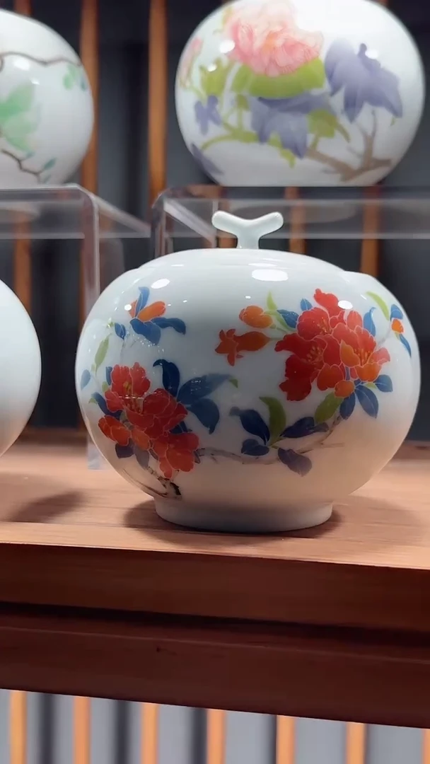 【闪购商品】手绘款十二花神石榴花茶叶罐