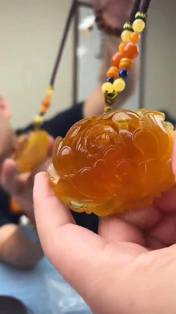 琥珀未镶嵌珠宝奇石H63，假一罚十多样性发其一H