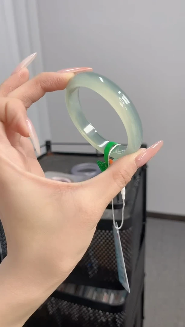 【闪购商品】玛瑙/玉髓手镯未镶嵌52-53圈