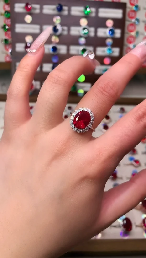 无925银典藏 轻奢 鸽血红红色系9*11戴妃银托戒指