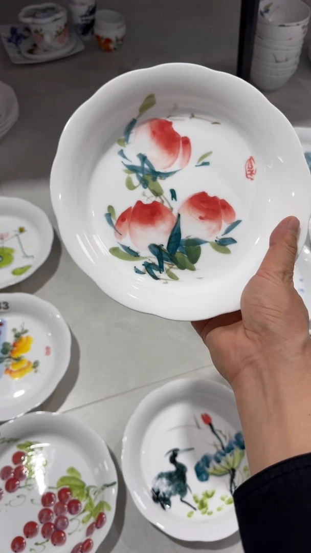 其他景德镇高温瓷（玉泥花边深盘）