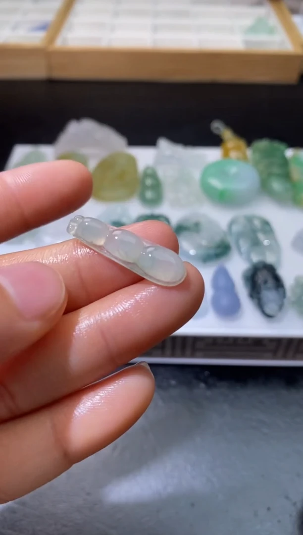 【闪购商品】定制翡翠未镶嵌翡翠毛货~
