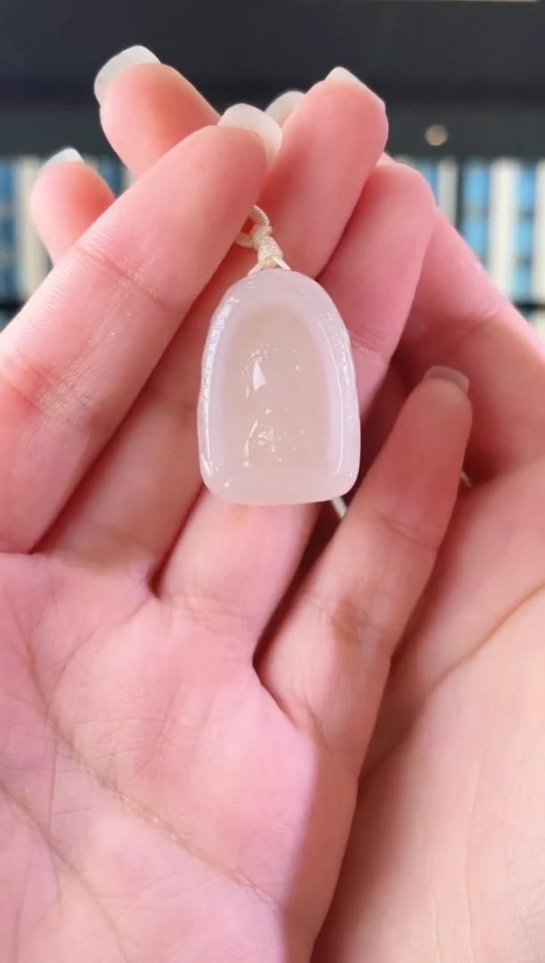 和田玉未镶嵌颈饰佛 无