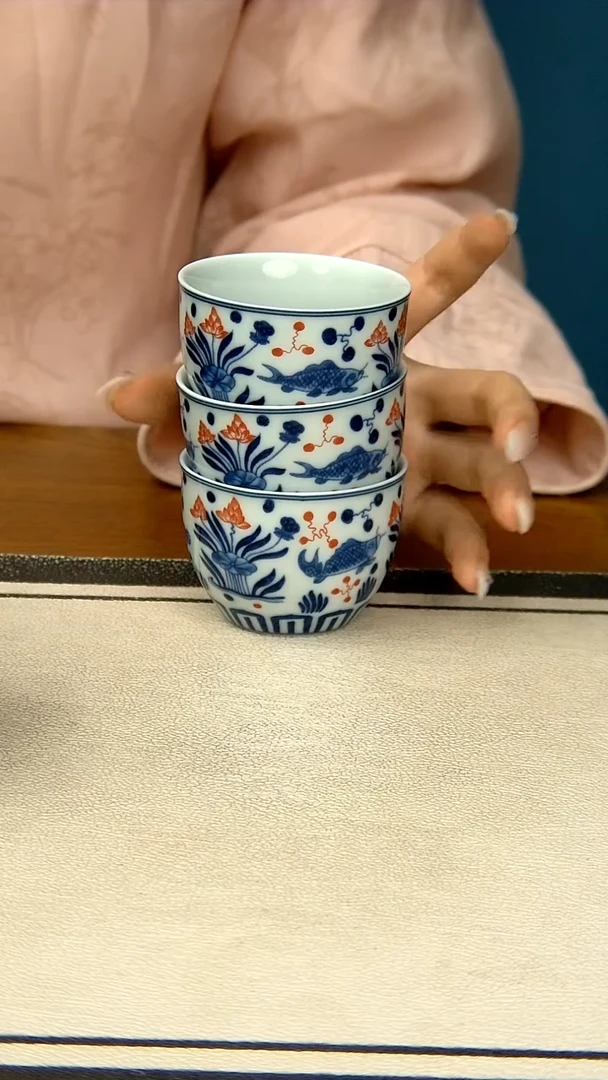 【闪购商品】釉里红鱼藻纹小缸杯*3
