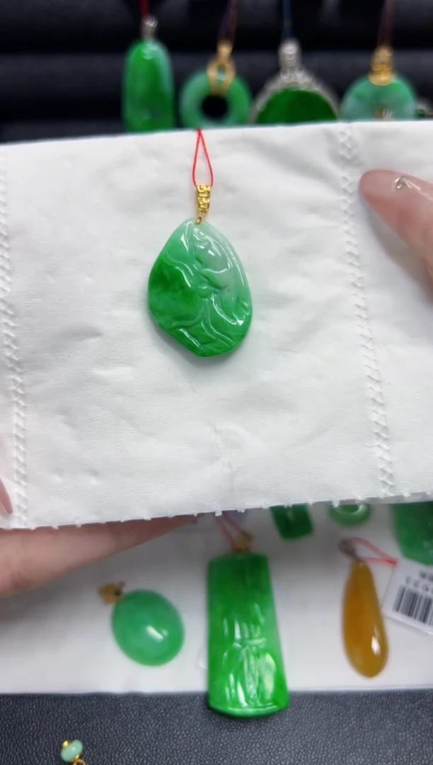 【闪购商品】翡翠颈饰18K金镶嵌Y缅料A货/支持复检/一件