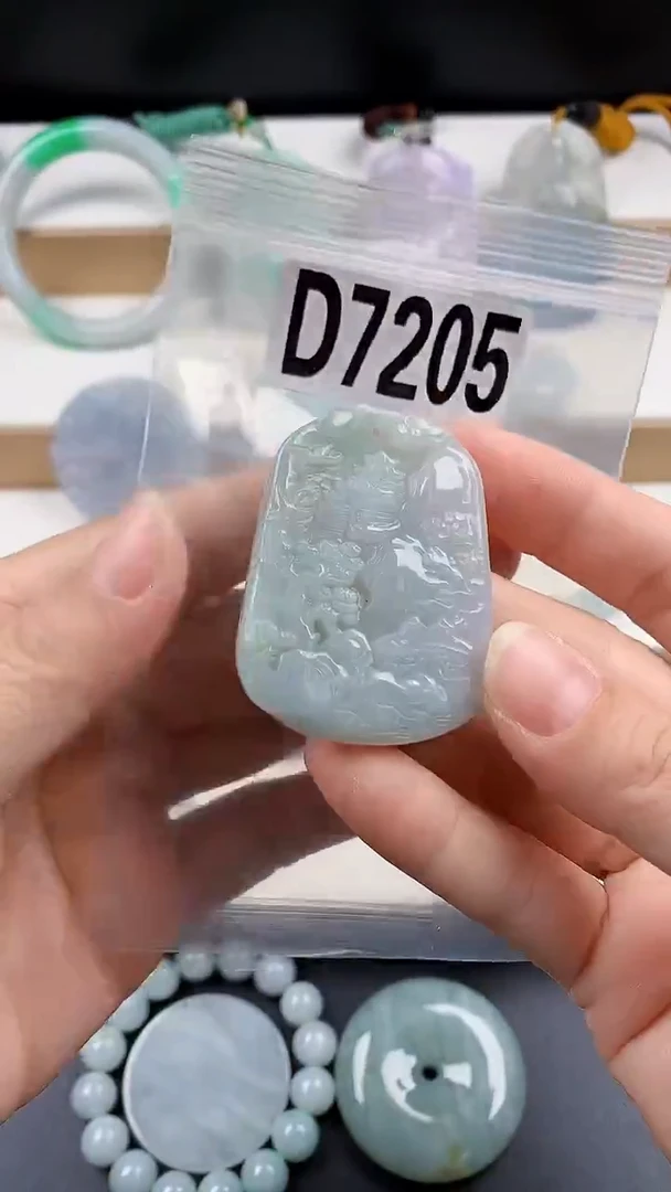 颈饰未镶嵌翡翠天然翡翠吊坠挂件