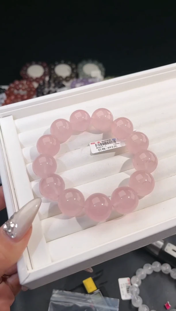 【闪购商品】水晶手链未镶嵌多样性发一粉晶18mm