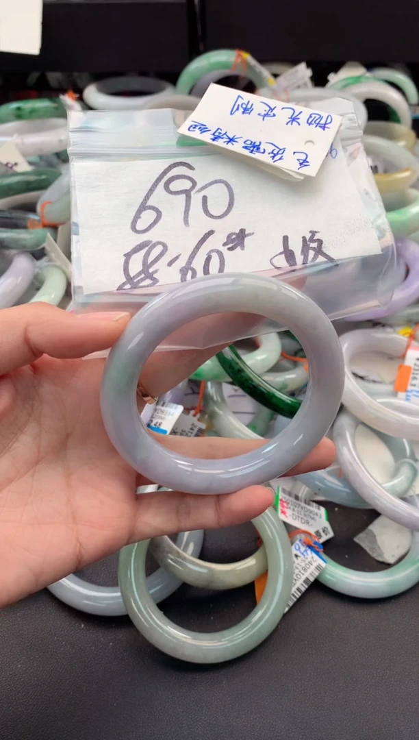 【闪购商品】定制翡翠未镶嵌毛货需精细抛光+多人
