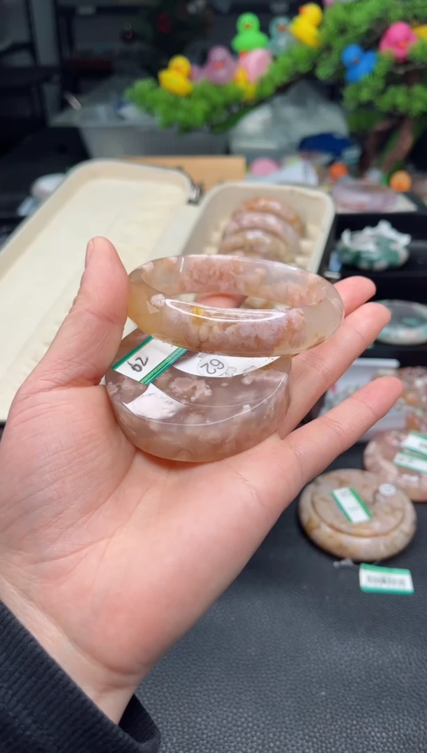 石英质玉未镶嵌手镯62圈口（赠品镯心）3658968