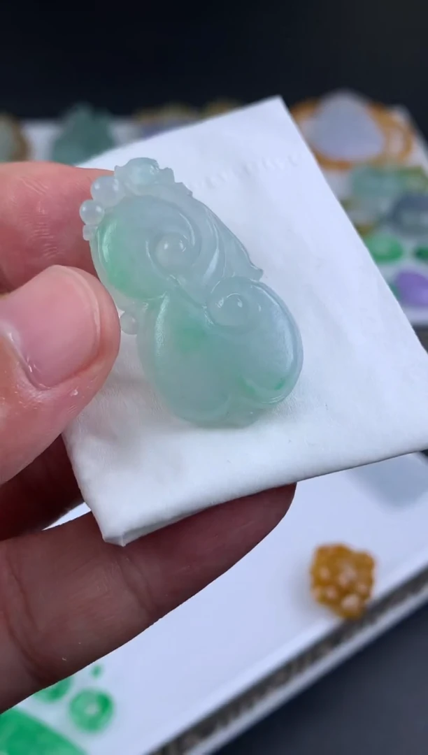 【闪购商品】定制翡翠未镶嵌翡翠