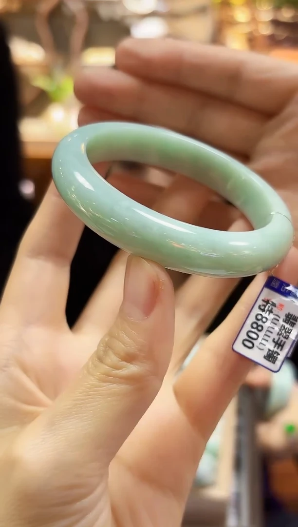 颈饰未镶嵌翡翠手镯58